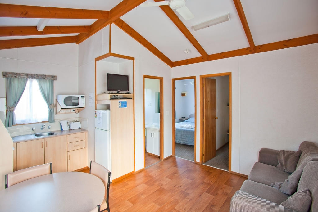 Wagga Wagga Beach Caravan Park Hotel Pokój zdjęcie